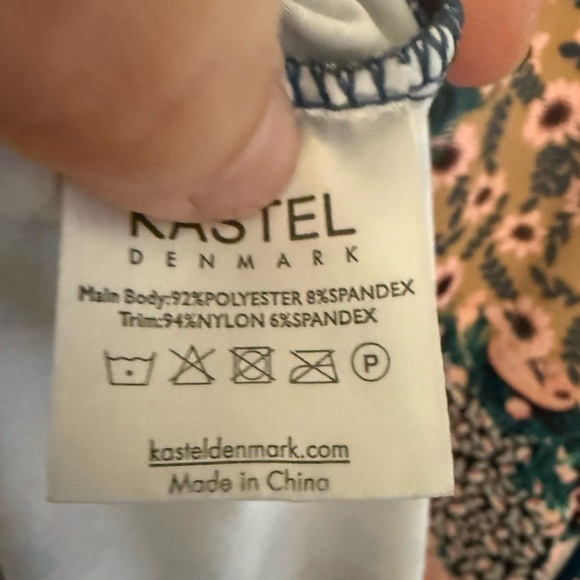 Kastel Denmark Riding Top In A Floral Pattern - Picture 4 of 4